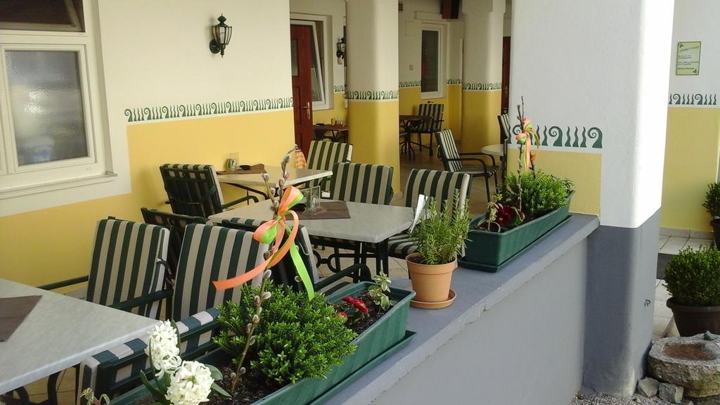 Gasthof Zum Goldenen Pflug Αμστέτεν Εξωτερικό φωτογραφία