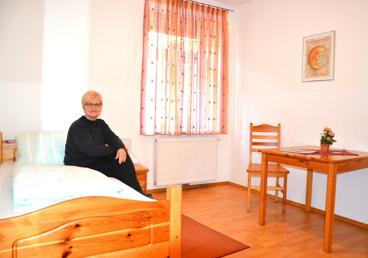 Gasthof Zum Goldenen Pflug Αμστέτεν Εξωτερικό φωτογραφία